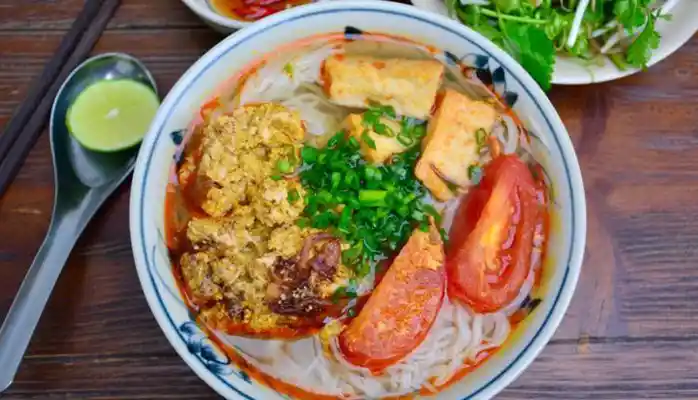 Bún riêu cua đồng truyền thống