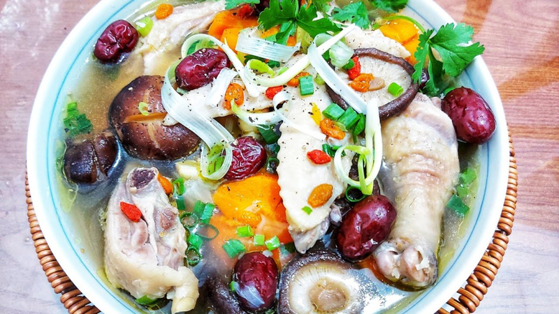 Gà Hầm Kỷ Tử Táo Đỏ